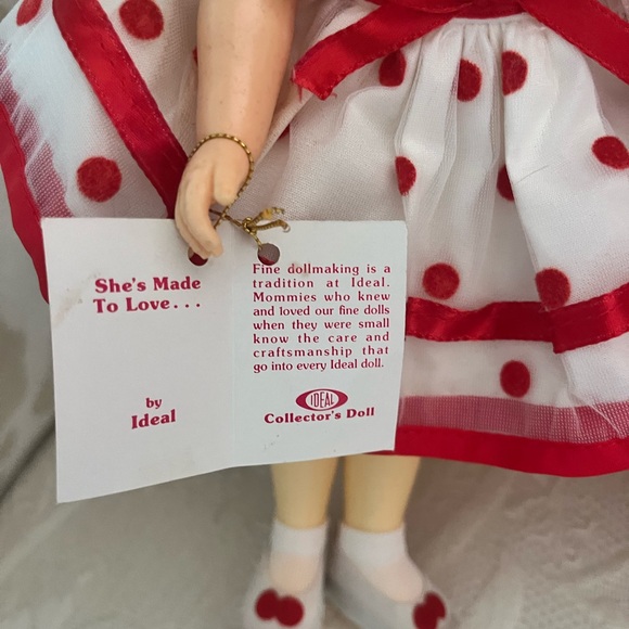 2 Shirley Temple Classic Dolls - Picture 3 of 8